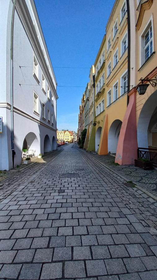 Plac Ratuszowy 50 - Old Town - 2 Sypialnie I Salon يلينيا غورا المظهر الخارجي الصورة